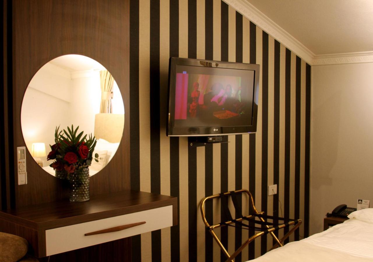 Hotel Driada Gjakova Dış mekan fotoğraf