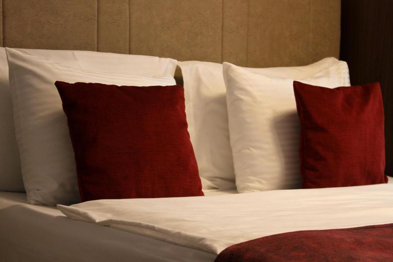 Hotel Driada Gjakova Dış mekan fotoğraf