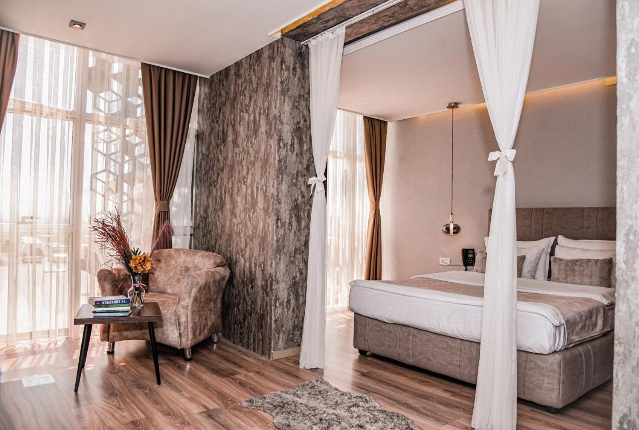 Hotel Driada Gjakova Dış mekan fotoğraf