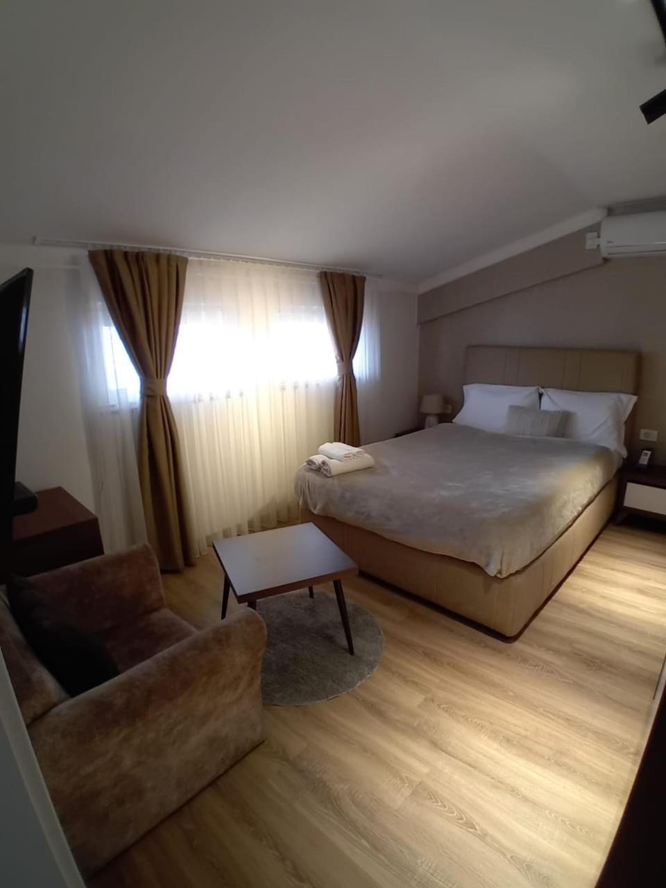 Hotel Driada Gjakova Dış mekan fotoğraf