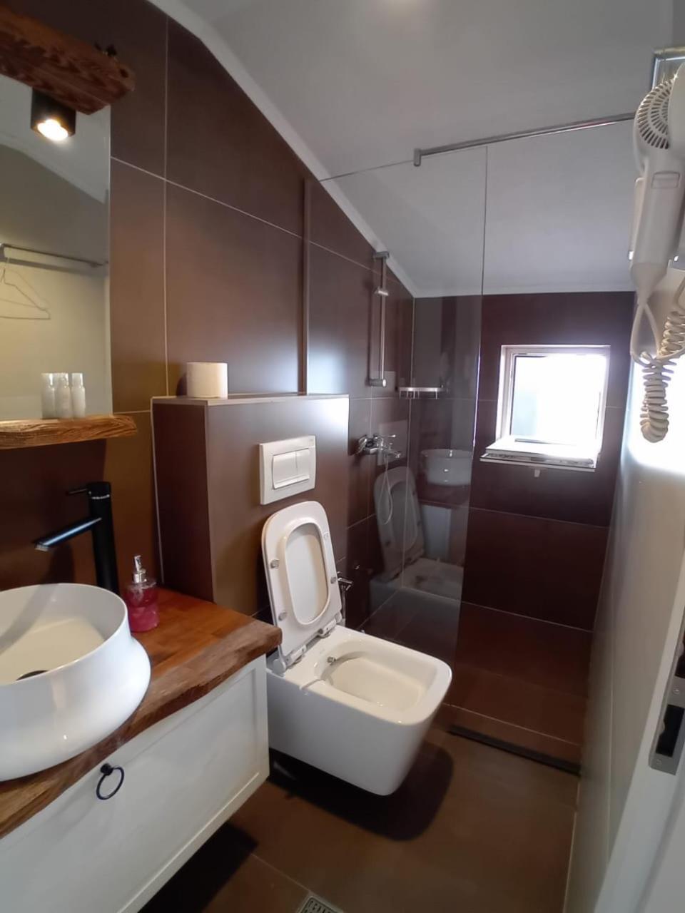 Hotel Driada Gjakova Dış mekan fotoğraf