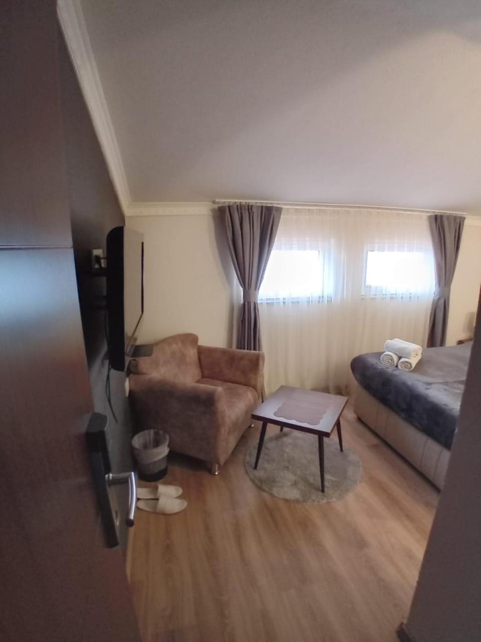 Hotel Driada Gjakova Dış mekan fotoğraf